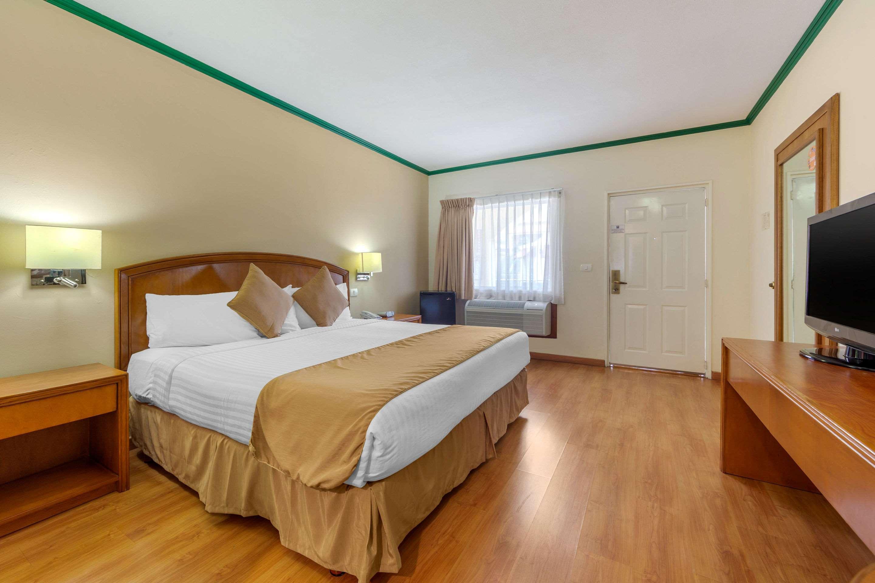 Comfort Inn Monclova Εξωτερικό φωτογραφία