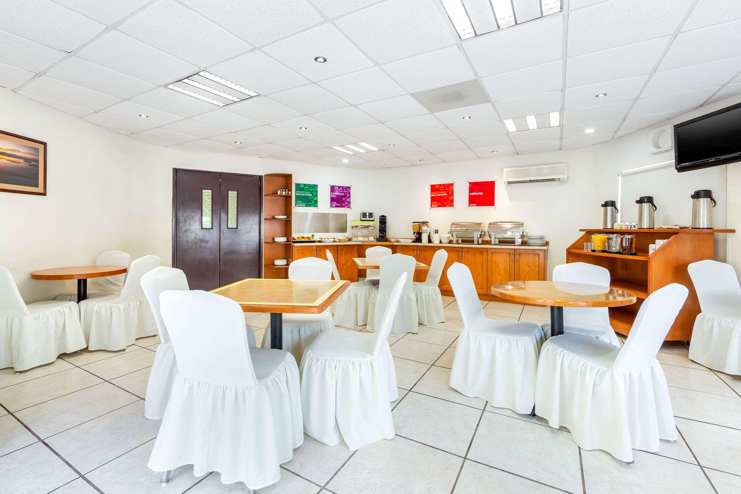 Comfort Inn Monclova Εξωτερικό φωτογραφία