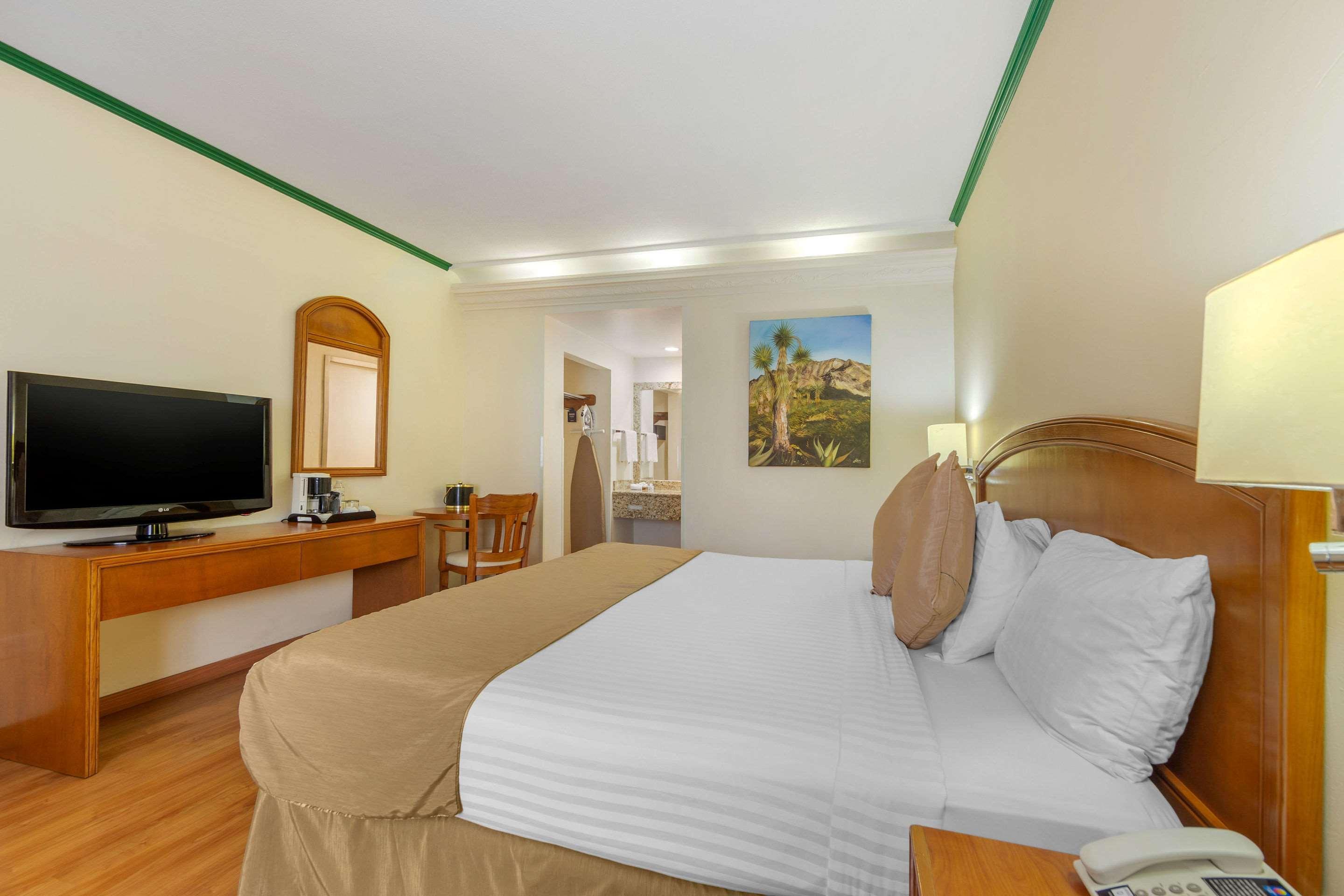 Comfort Inn Monclova Εξωτερικό φωτογραφία