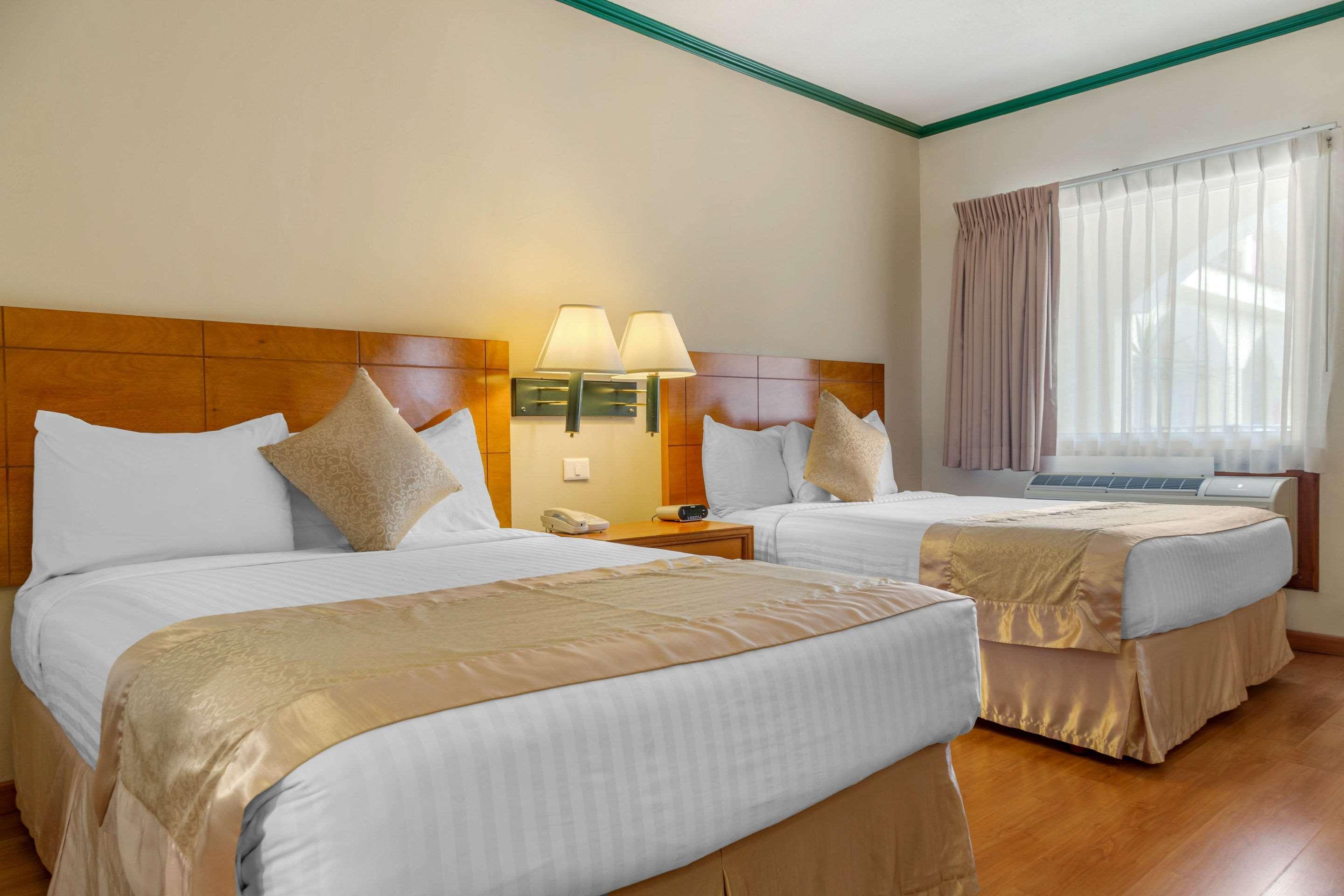Comfort Inn Monclova Εξωτερικό φωτογραφία