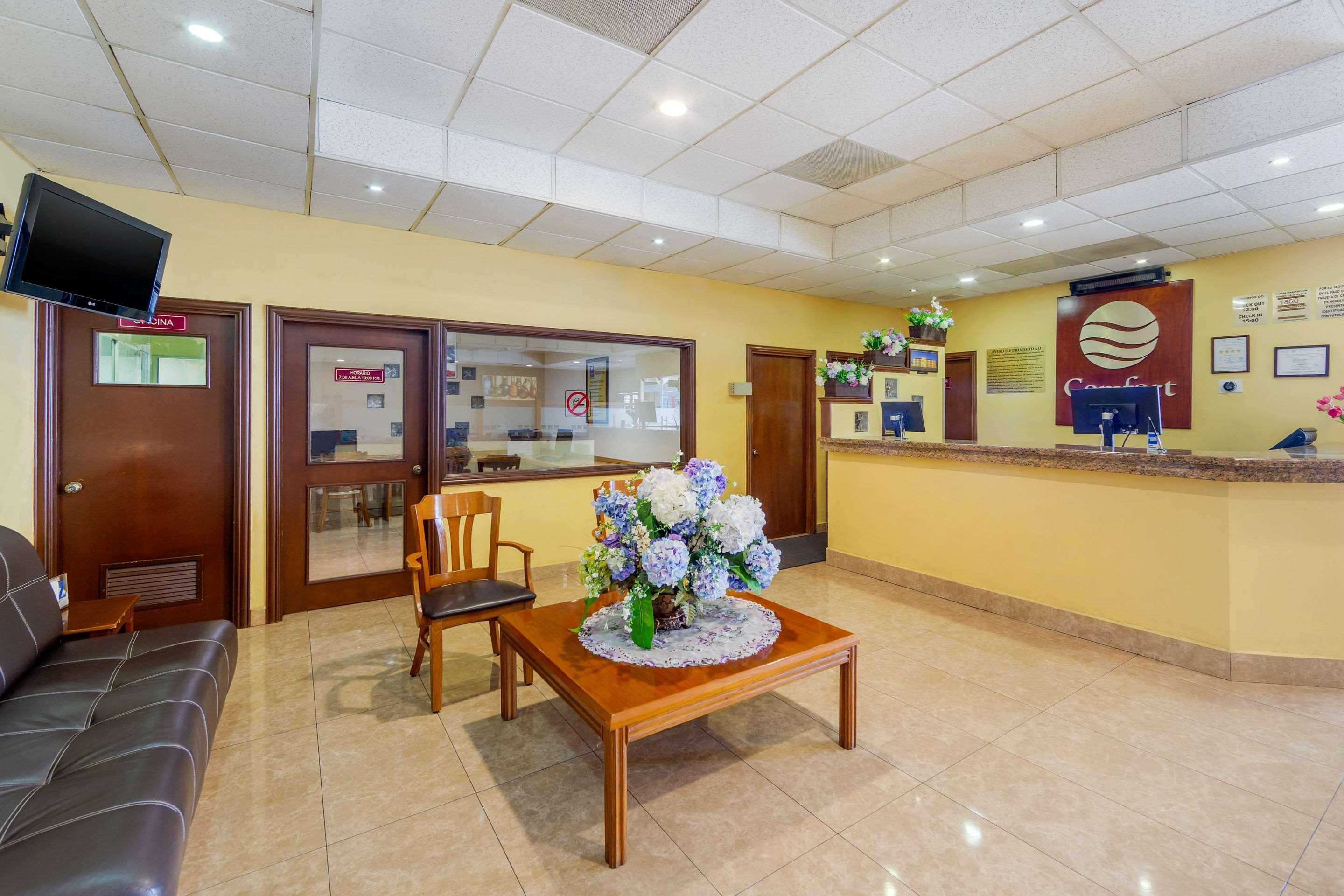 Comfort Inn Monclova Εξωτερικό φωτογραφία