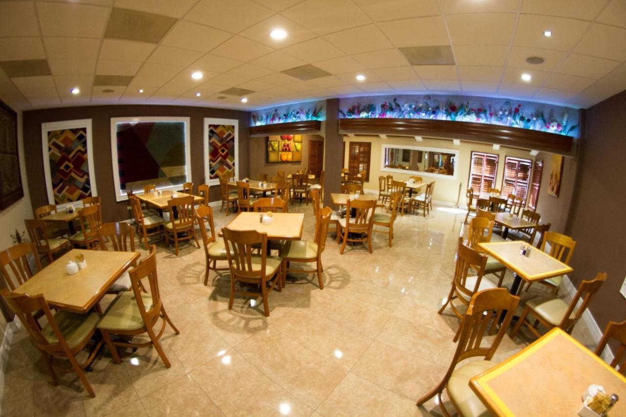 Comfort Inn Monclova Εξωτερικό φωτογραφία